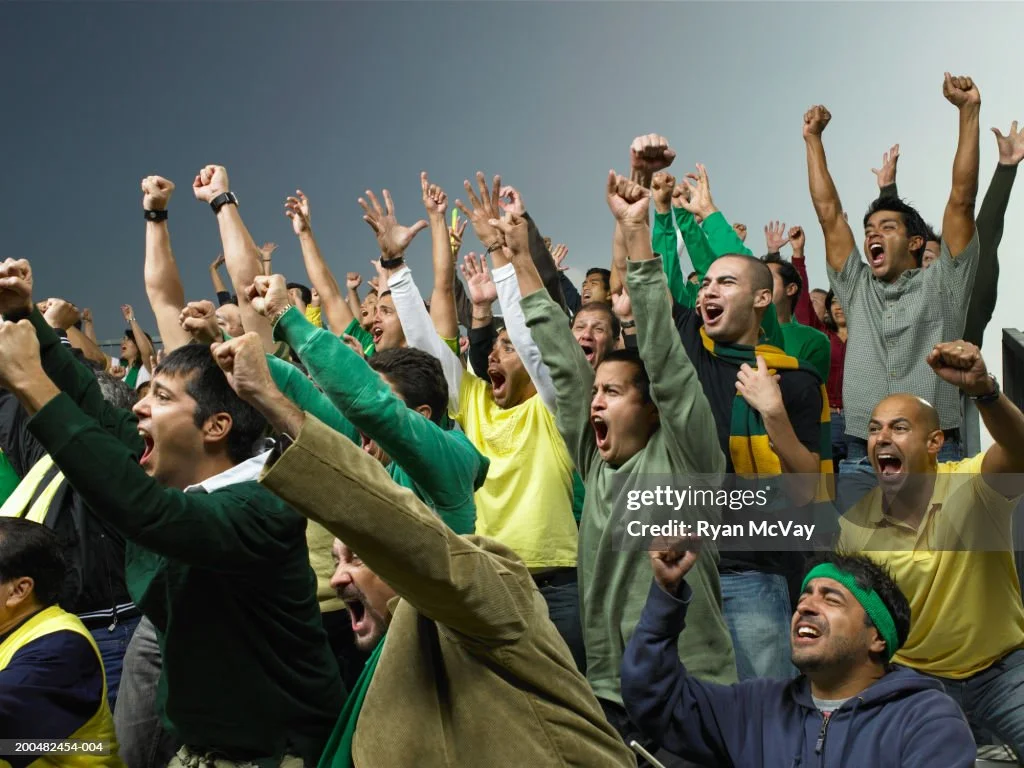 DB电子 - 星播客服团队与用户互动